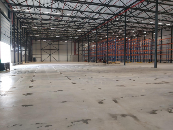 Nieuwbouw distributiecentrum 13.000m2 Aviation Maastricht