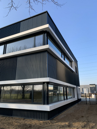 Nieuw duurzaam kantoor 1100m2 Energa Venlo